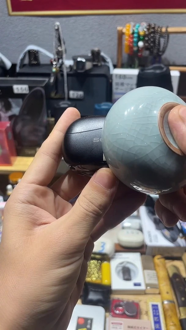 瓷片闪购商品 如图所示