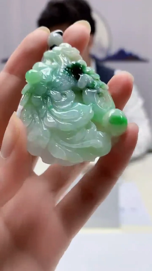 【闪购商品】定制翡翠未镶嵌4688zm-毛货挂件121