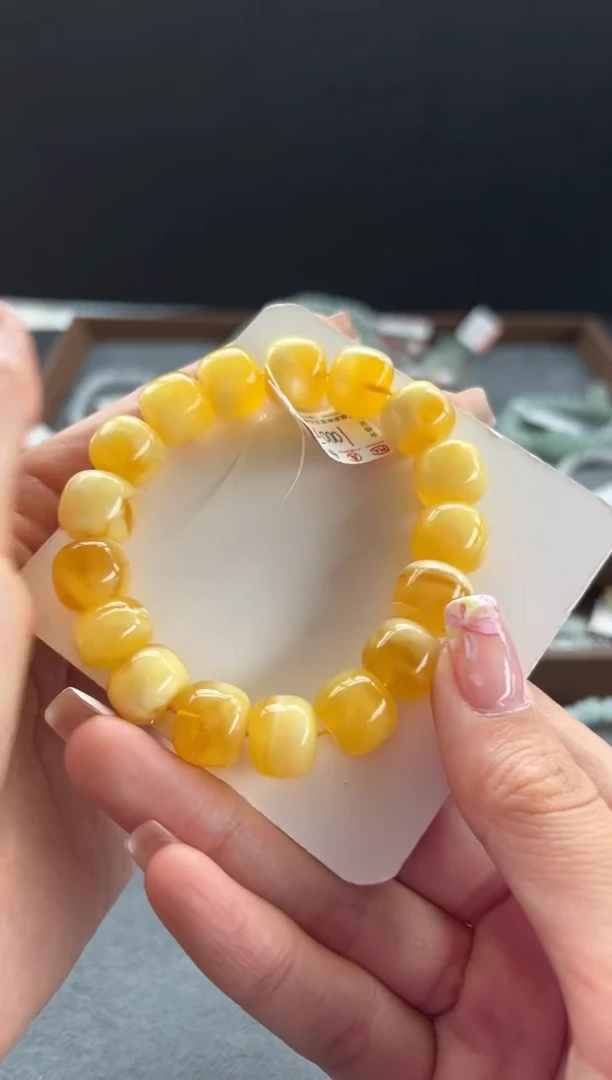 【闪购商品】蜜蜡手串未镶嵌645号