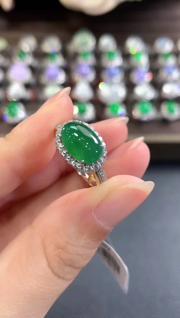 18K金镶嵌戒指翡翠d143