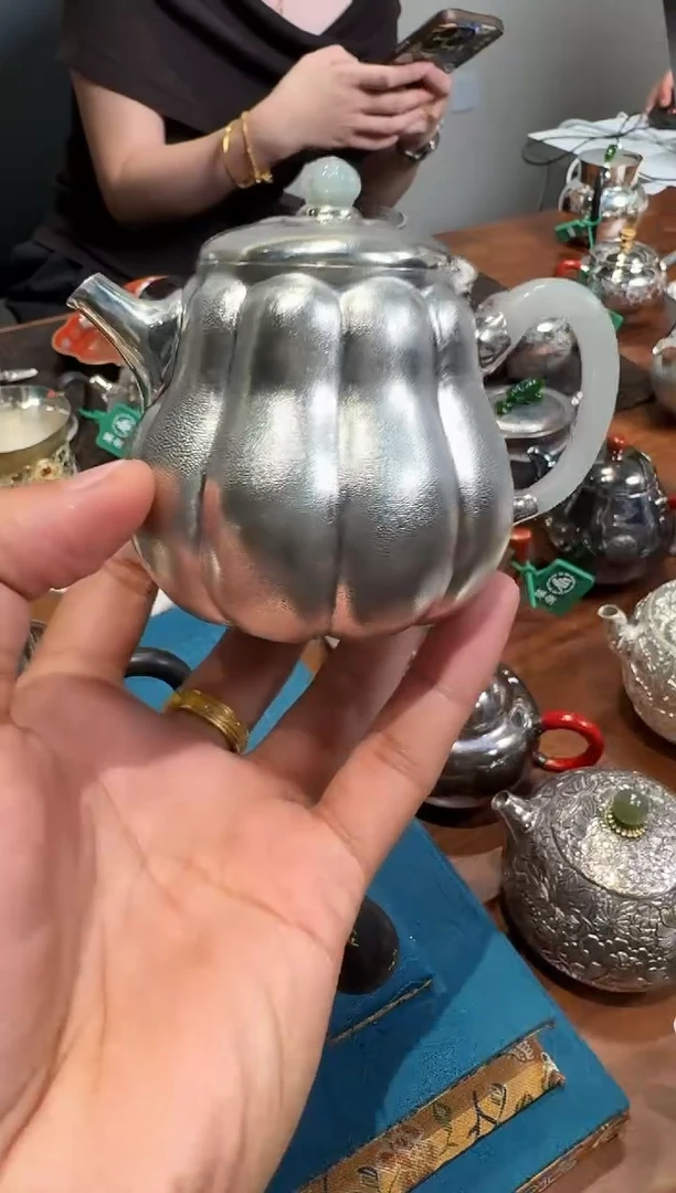 -K*发标 手作錾刻福禄祥瓜壶 定向