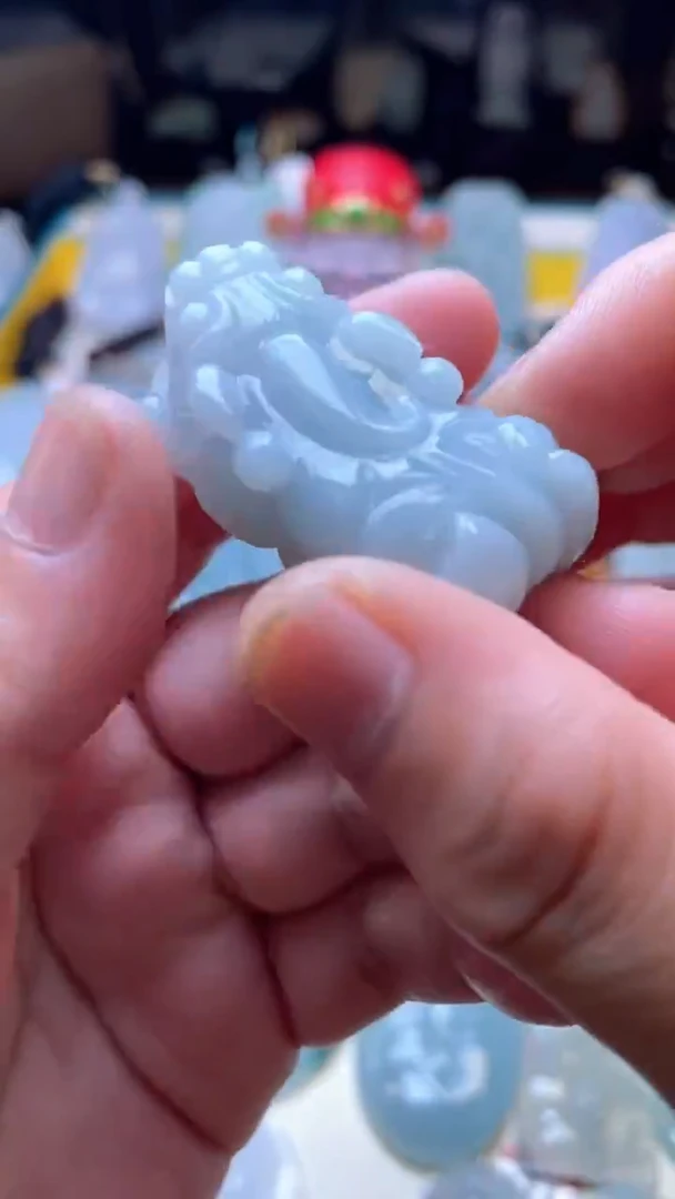 颈饰未镶嵌翡翠1