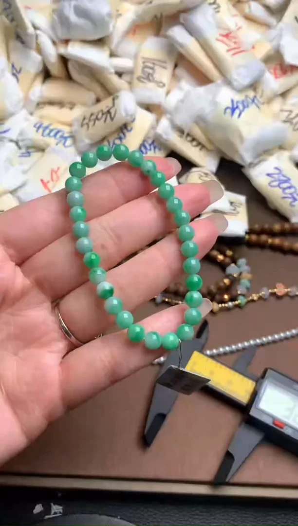 未镶嵌挂件翡翠一