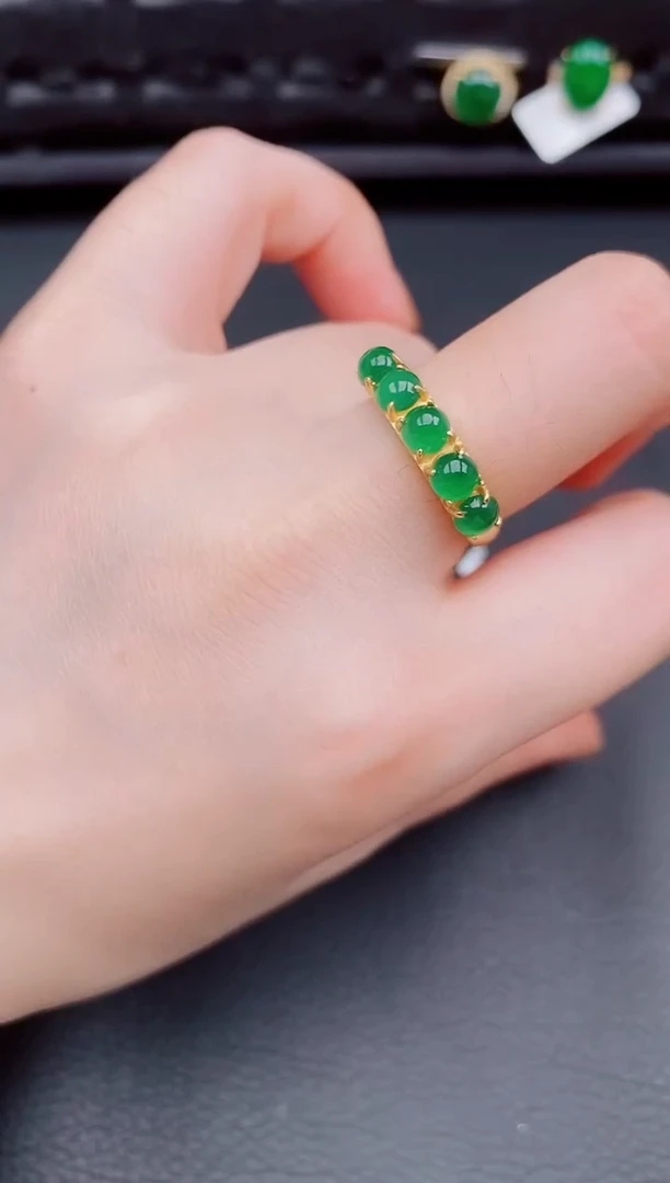 【闪购商品】翡翠戒指银S925镶嵌天然a货翡翠284