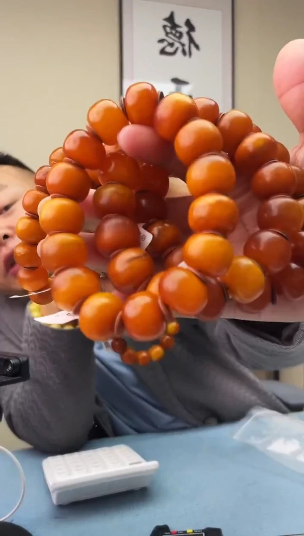 琥珀未镶嵌珠宝奇石T055假一罚十，多样性发一件