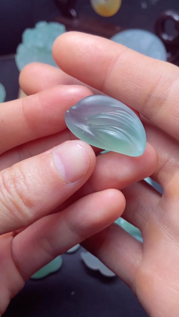 未镶嵌定制翡翠a货翡翠