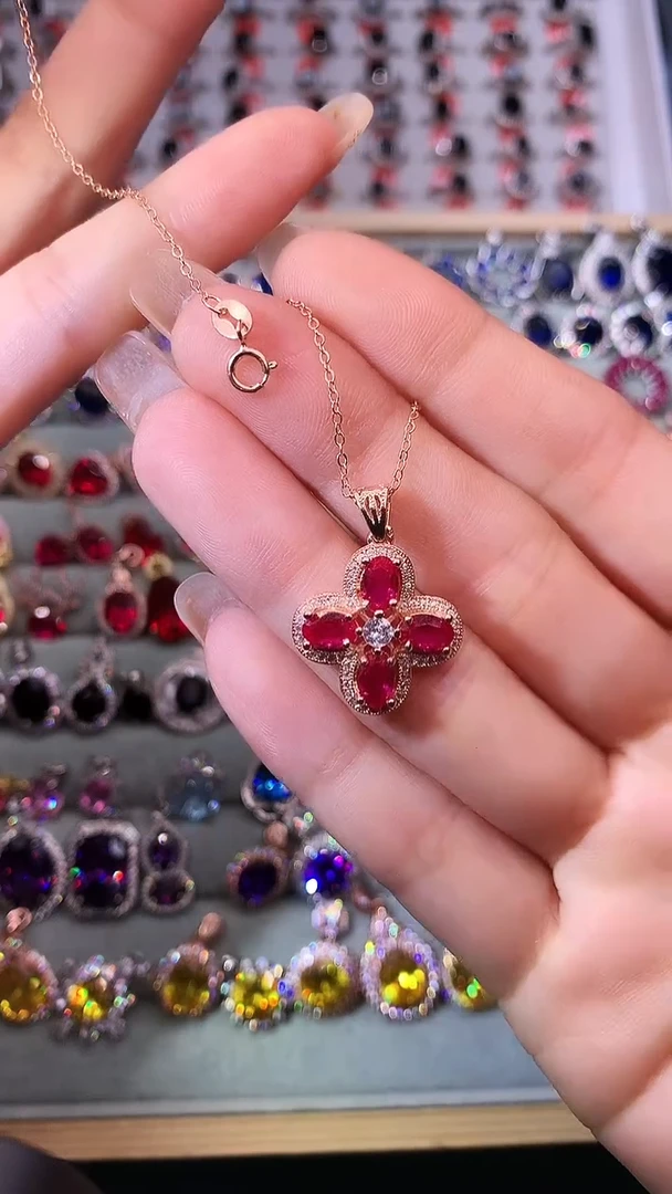 【闪购商品】红宝石吊坠(赠链)银S925镶嵌1111111