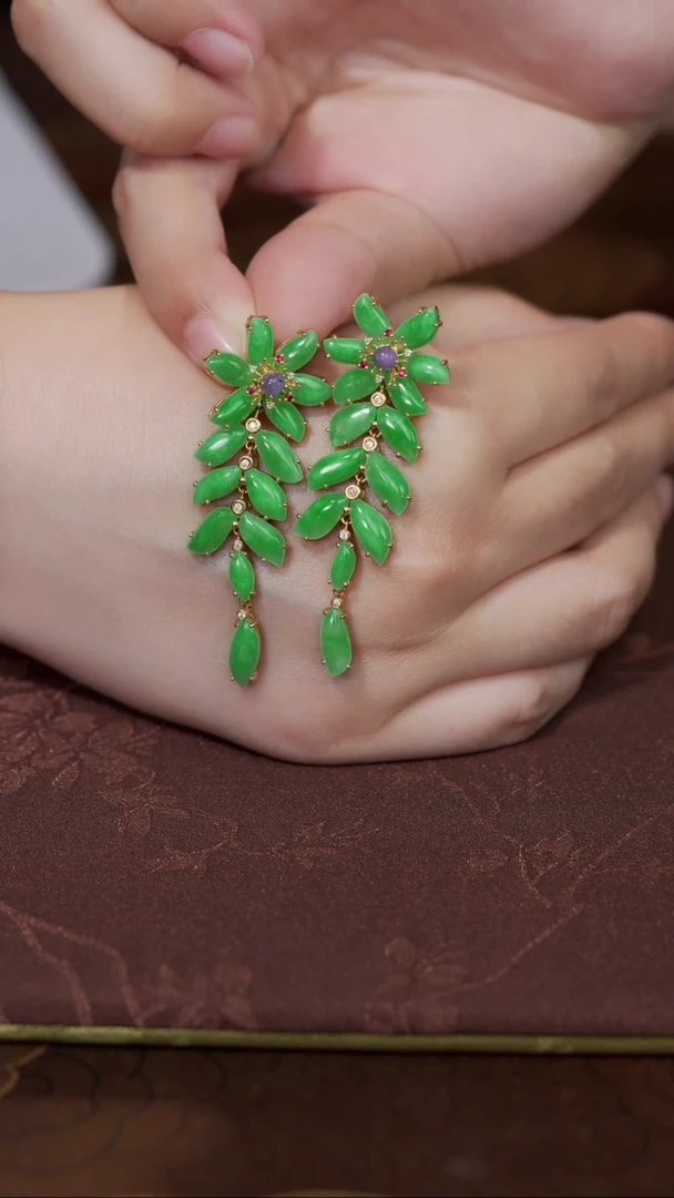 【闪购商品】翡翠耳饰18K金镶嵌        