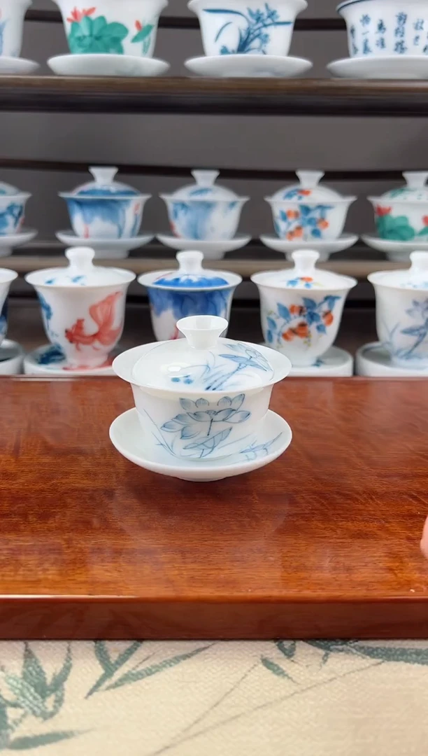 微瑕素莲80ml三才盖碗