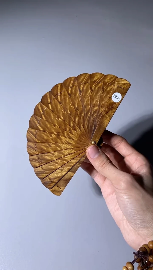 【闪购商品】金丝楠木雕399号10cm金丝楠迷你扇