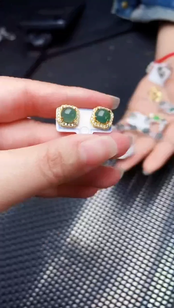 【闪购商品】翡翠耳饰未镶嵌11111111