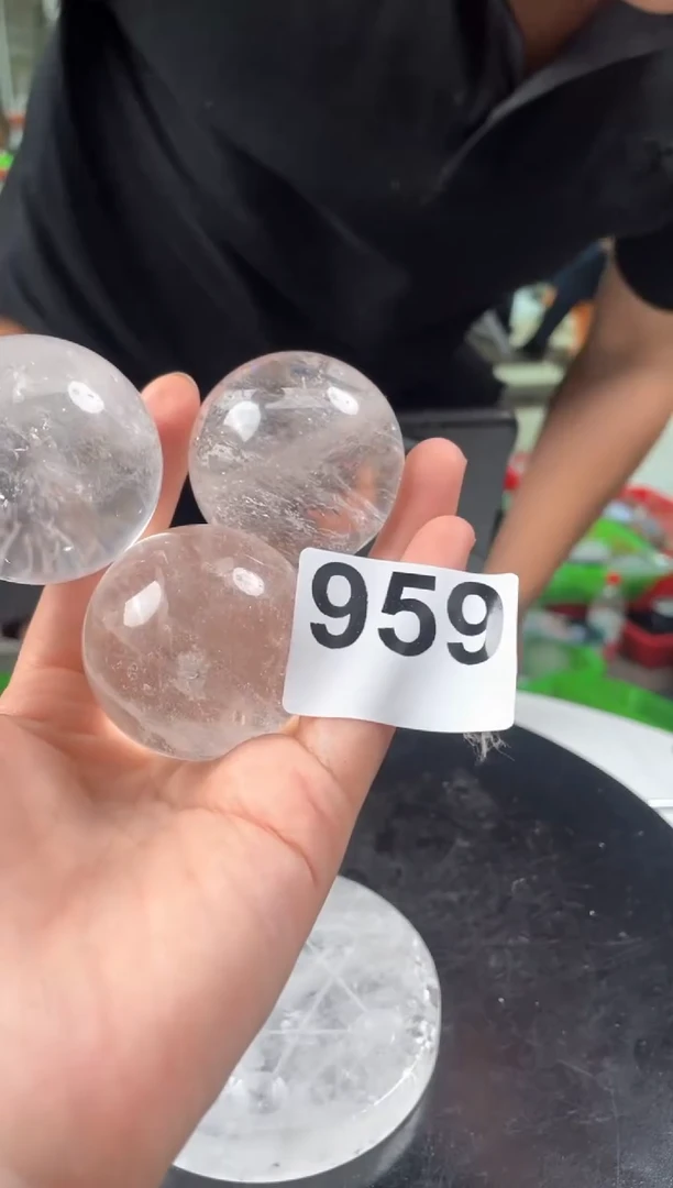 未镶嵌水晶大型摆件（非配饰）白水晶球4-4.5  115克  959