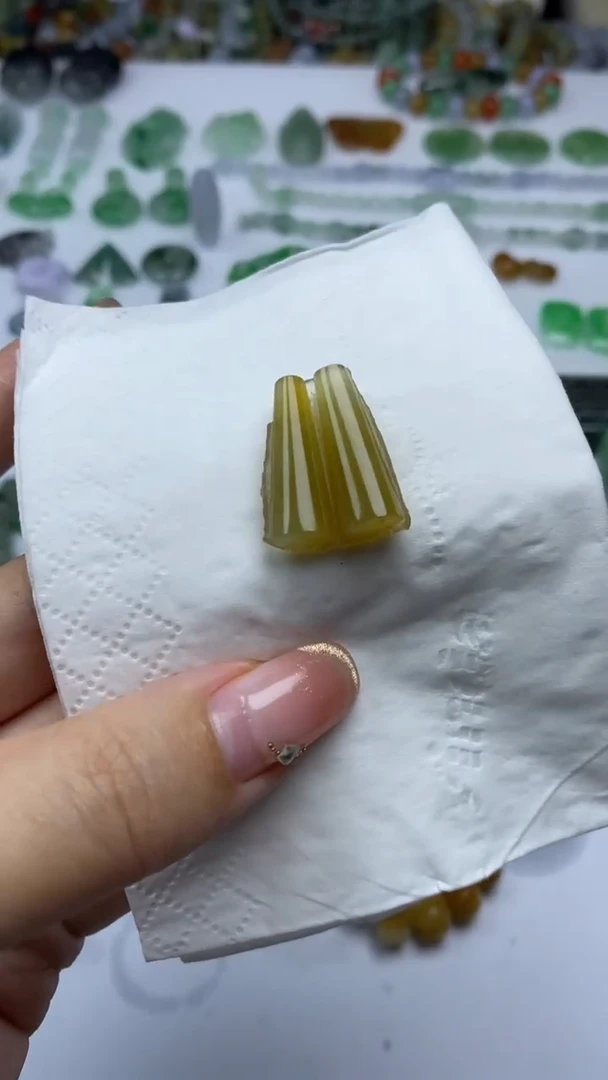 未镶嵌定制翡翠踏****蜂毛货定制不退不换