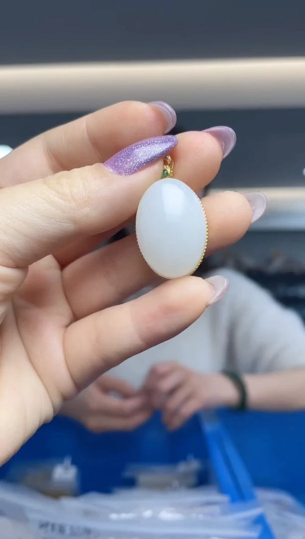 【闪购商品】和田玉`18K金镶嵌（多样性发一件）