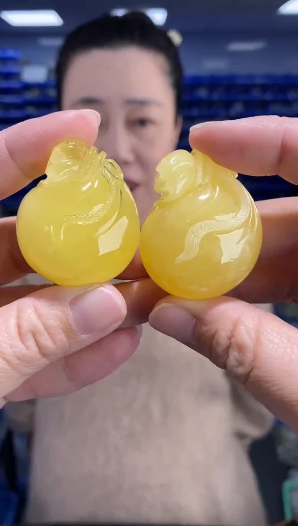 蜜蜡吊坠(不含链)未镶嵌多样性发货发其一