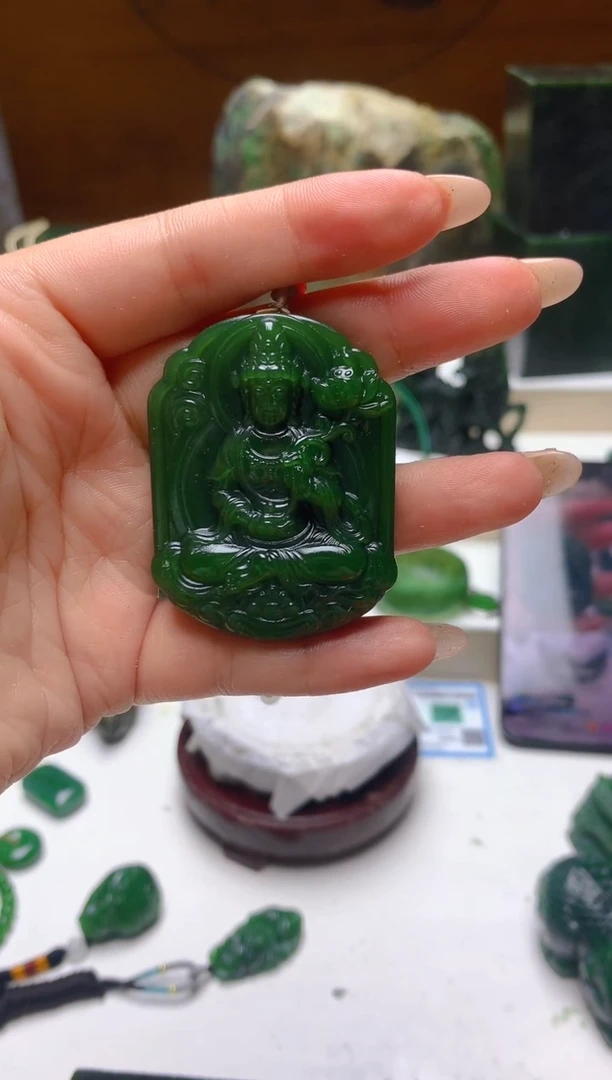 颈饰未镶嵌和田玉（碧玉）行**远0