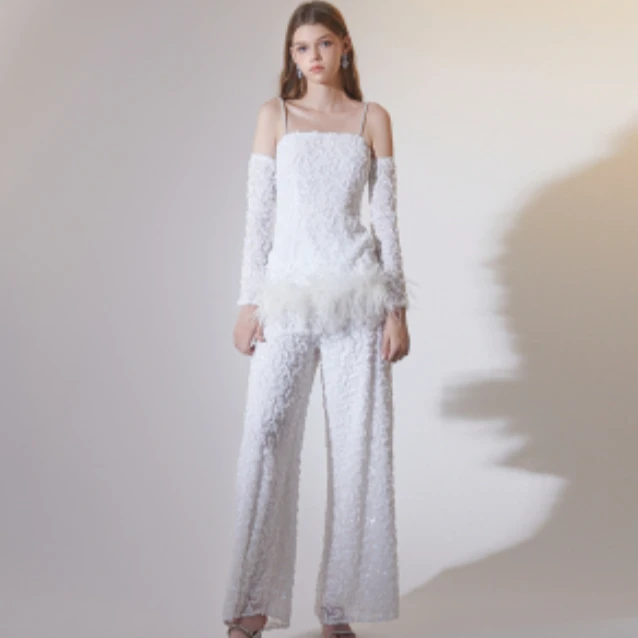 WARDROBES BY CHEN法式修身型千金风吊带套装时尚CHEN24AU0803