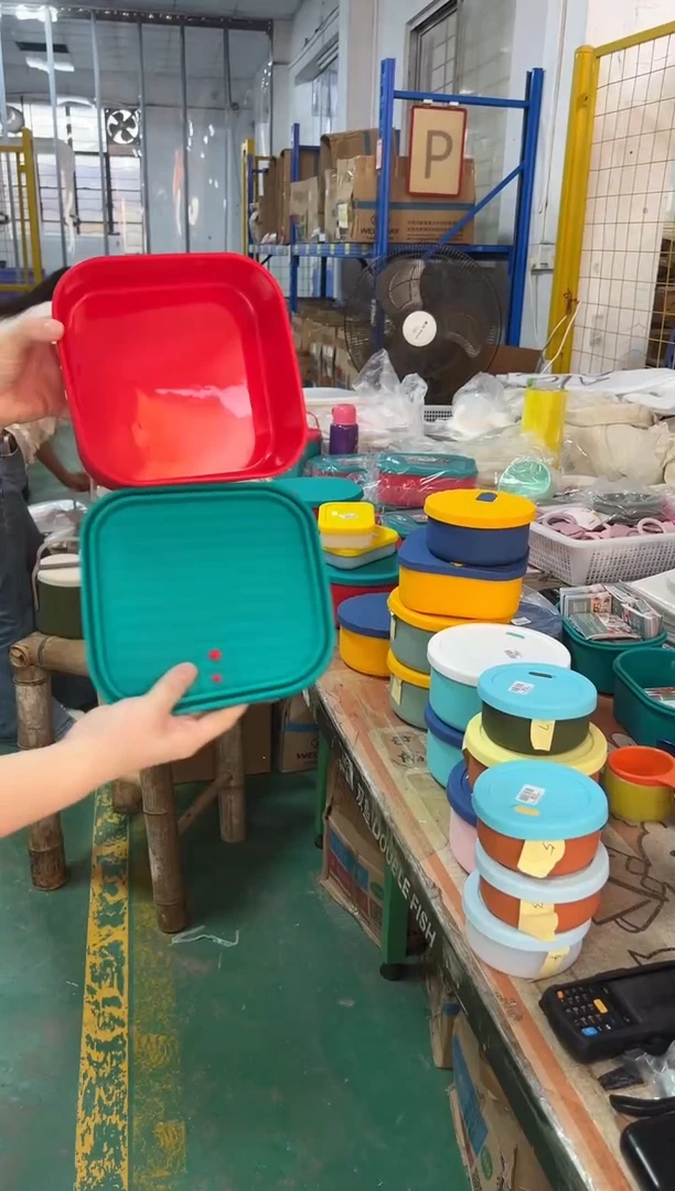 硅胶红底绿盖-2L正方波浪盒