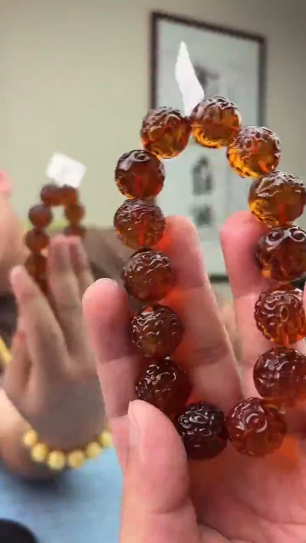 蜜蜡未镶嵌珠宝奇石H34，17假一罚十多样性发其一H