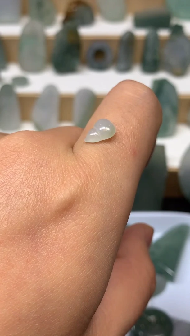 未镶嵌定制翡翠挂件