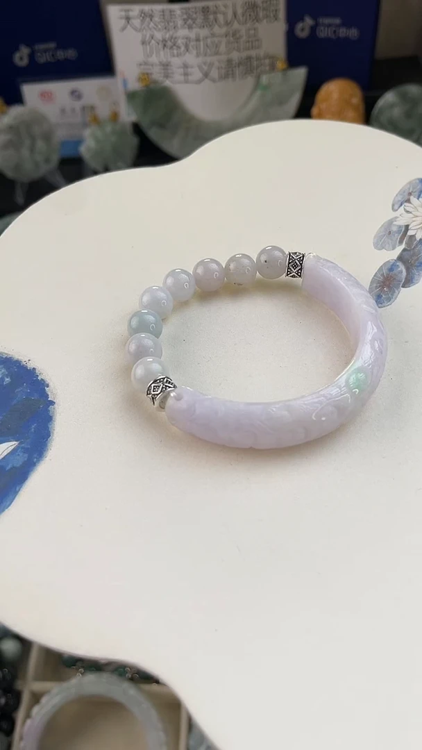 未镶嵌手链翡翠众****?手工定制默认微瑕主播介绍为准