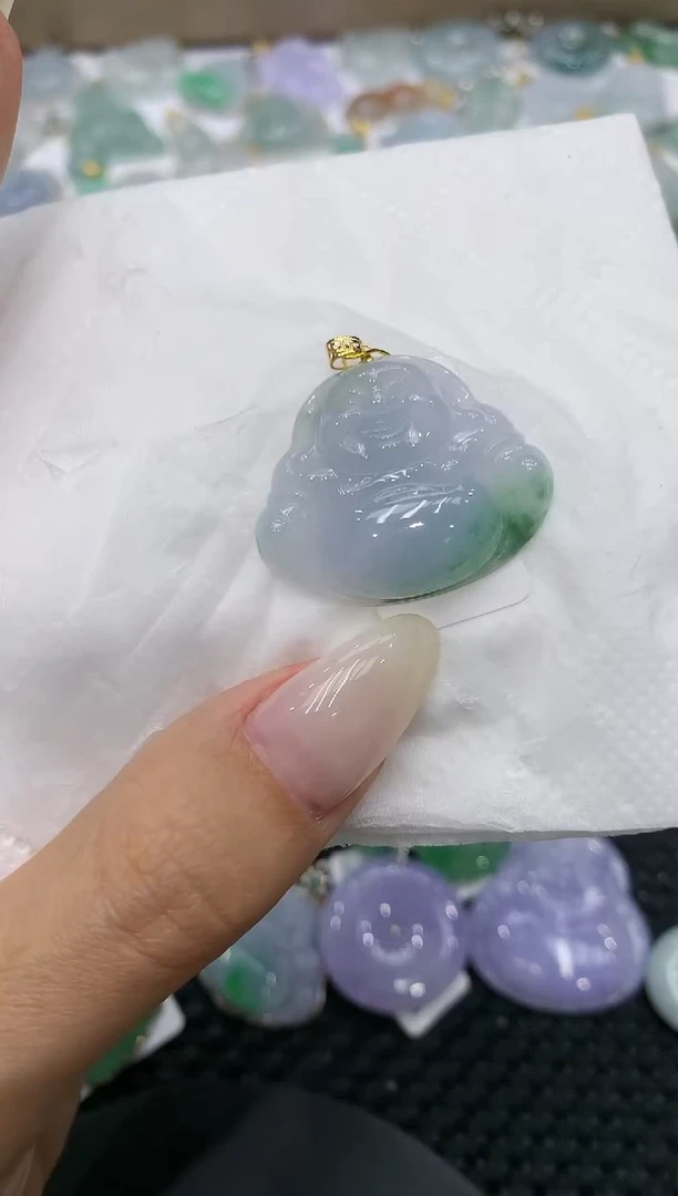 颈饰18K金镶嵌翡翠111111111111