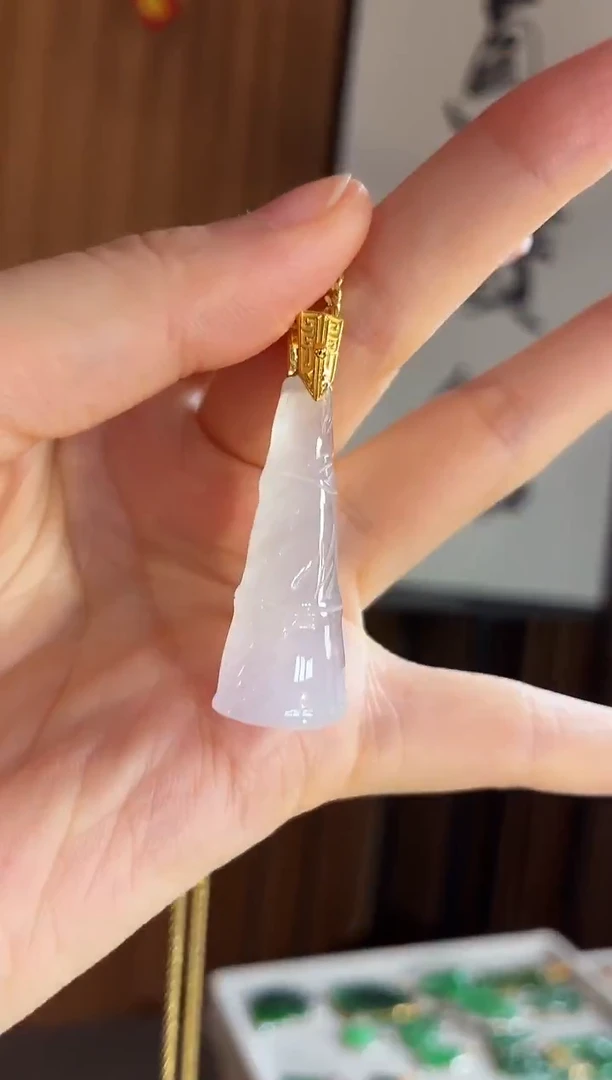 吊坠(不含链)18K金镶嵌翡翠吊坠