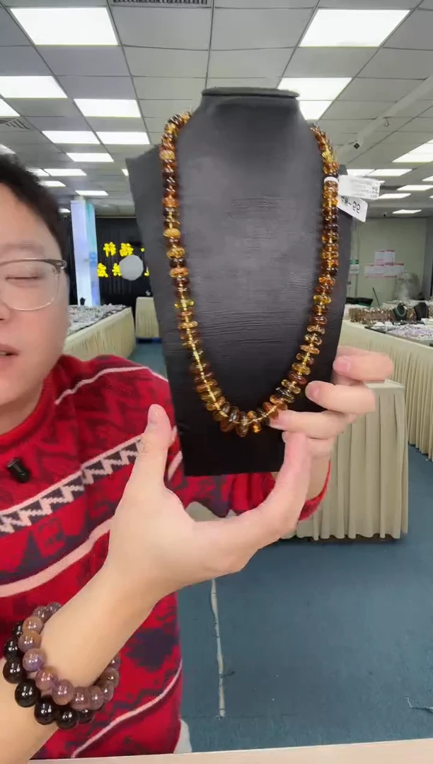 琥珀项链未镶嵌6666