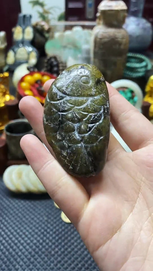 未镶嵌和田玉挂件籽鱼