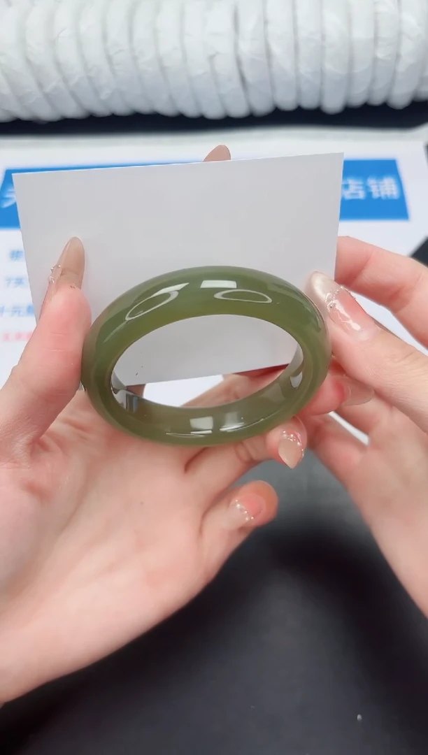 未镶嵌手镯石英质玉13-58.6SHS