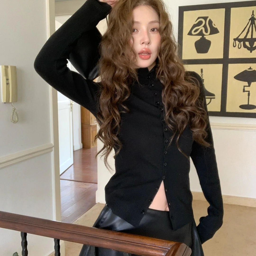 韩系黑色针织开衫女早秋穿搭设计感修身显瘦收腰长袖打底内搭上衣