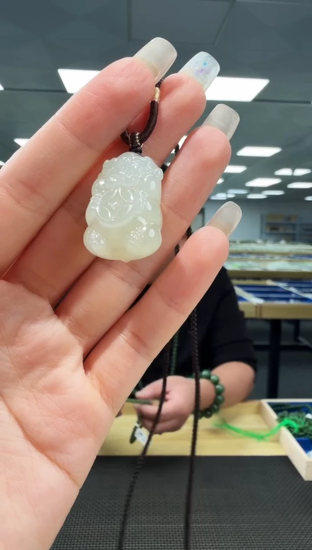 颈饰未镶嵌和田玉和田玉吞金兽 QS-TJS1928X 多样性发一