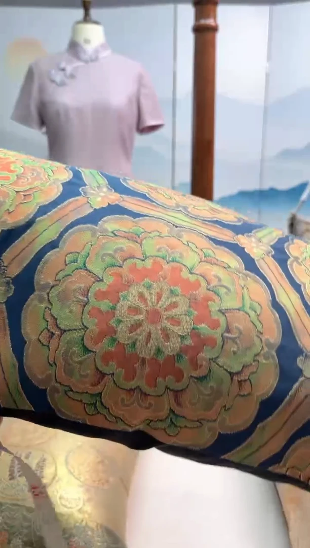织绣精选默认有色差