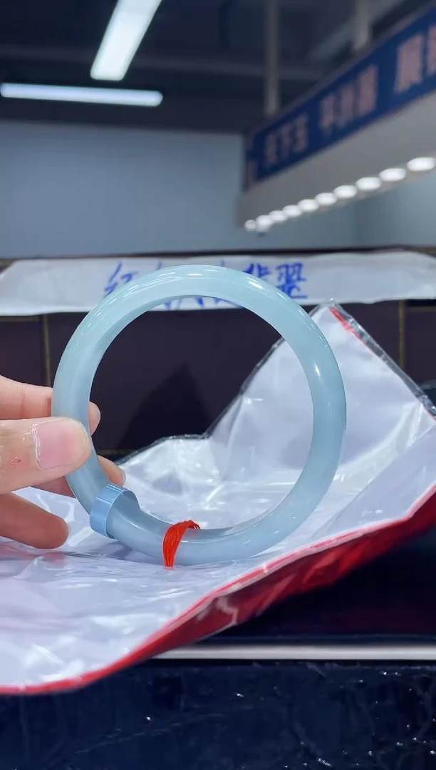 未镶嵌手镯翡翠8