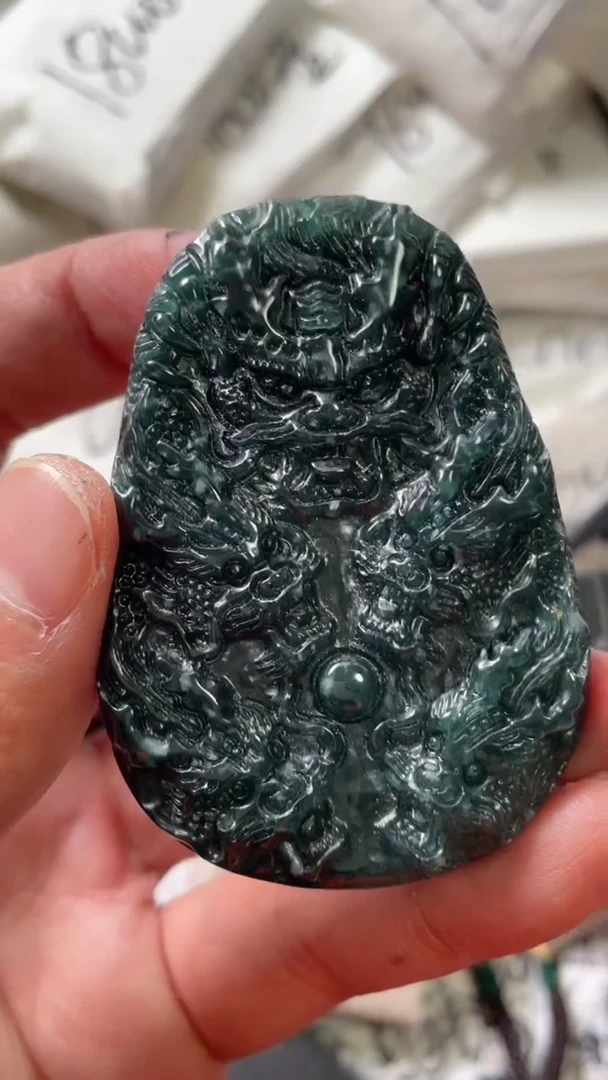 颈饰未镶嵌翡翠8