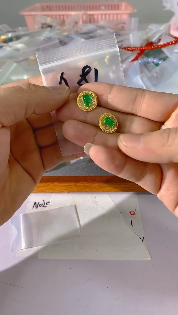 【闪购商品】水晶颈饰银S925镶嵌81红宝，蓝宝，多样性发一件赠链