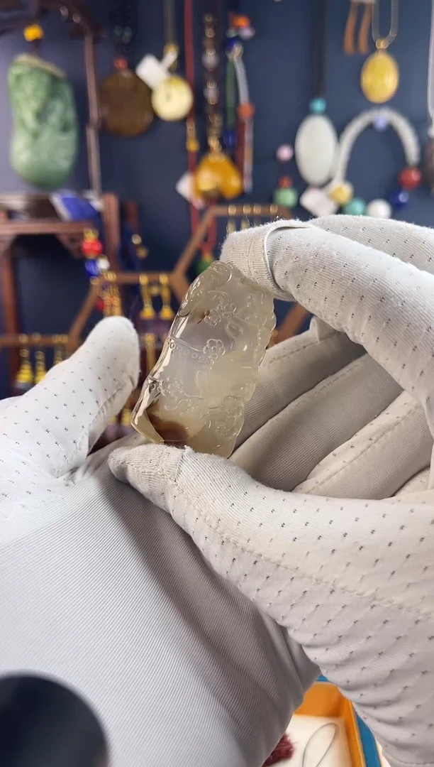 未镶嵌吊坠(赠链)玛瑙/玉髓玛瑙喜上梅梢巧雕吊坠