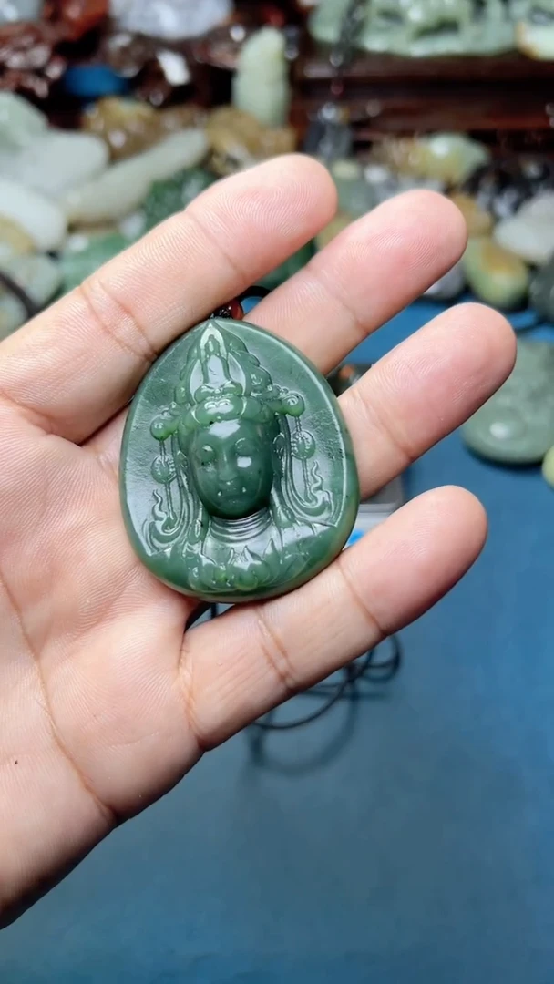 未镶嵌和田玉挂件-