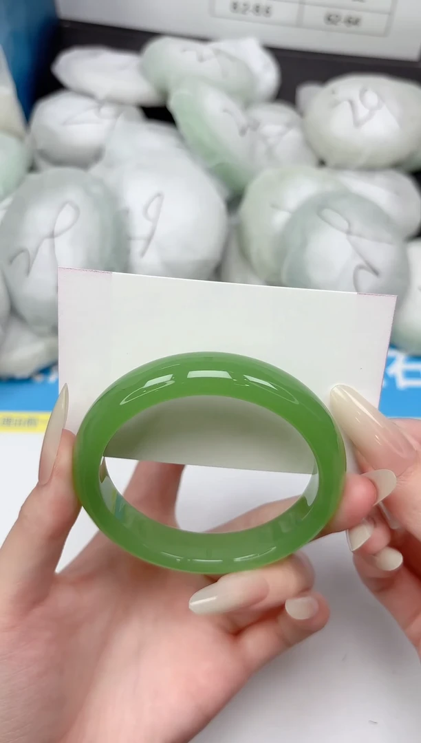 未镶嵌手镯石英质玉35-60.2