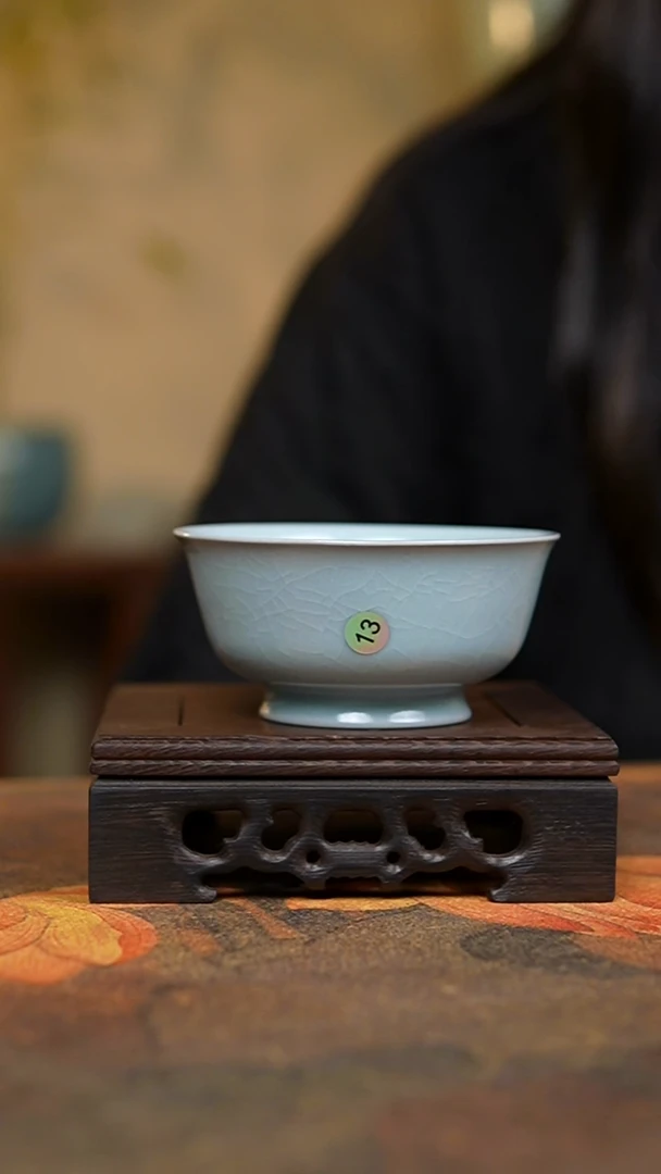 杯嘿****?仿古月白故宫碗杯微瑕13