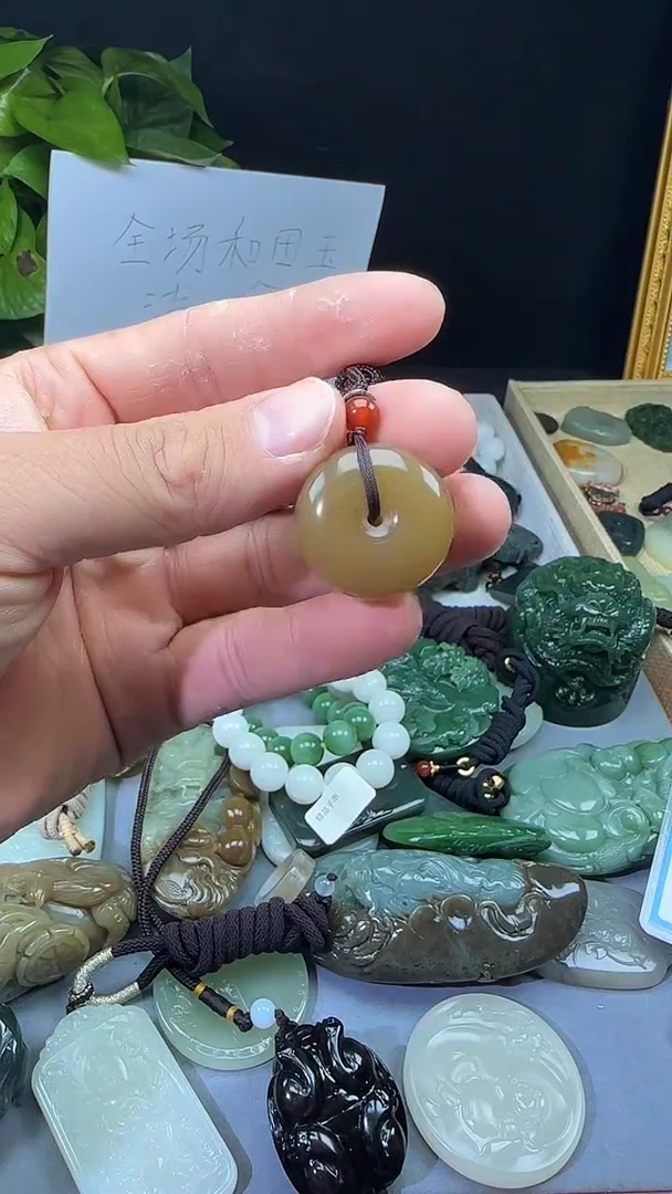 未镶嵌和田玉珠宝奇石和田玉珠宝 拍一发一！