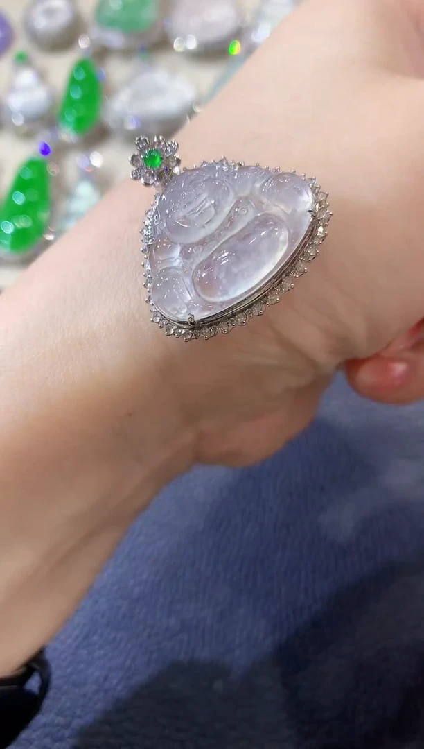 吊坠(不含链)18K金镶嵌翡翠A9