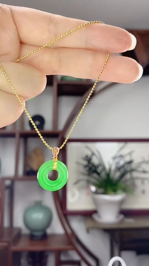 翡翠未镶嵌吊坠(赠链)小甜甜X76