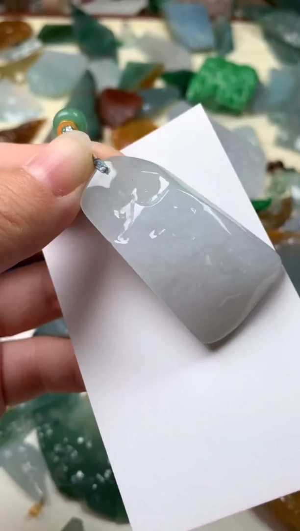 【闪购商品】翡翠颈饰未镶嵌吊坠