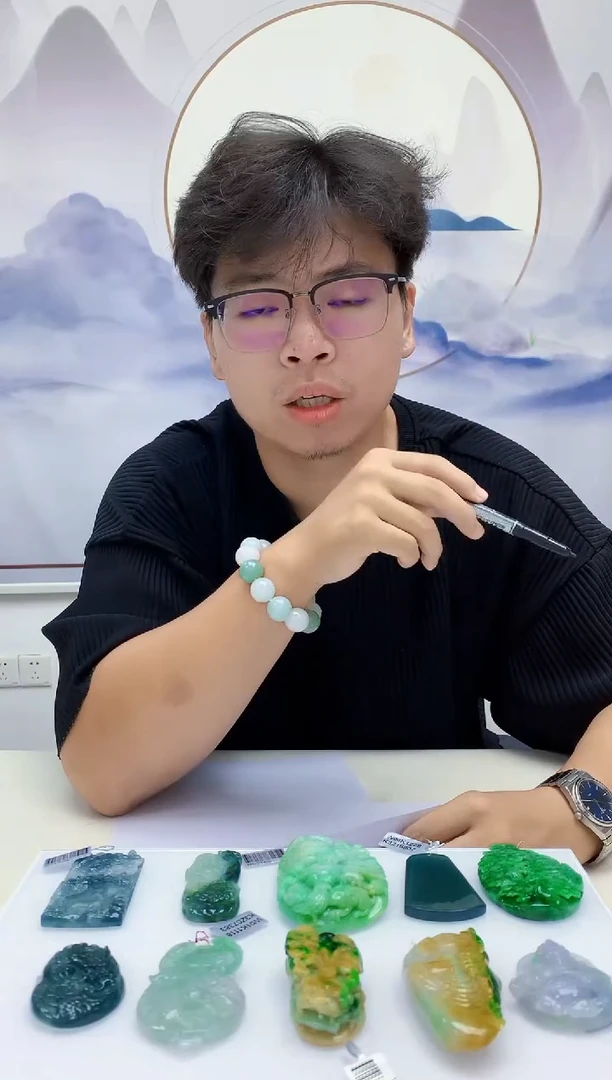 定制翡翠未镶嵌天****用4688MM-毛货挂件