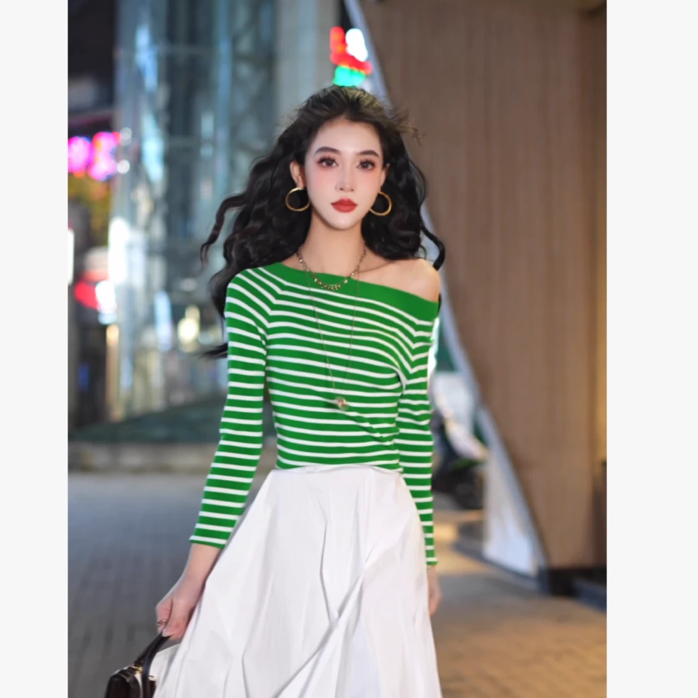 AMASS/阿玛施纯欲慵懒风千金清冷感贵系长袖针织衣服5399592