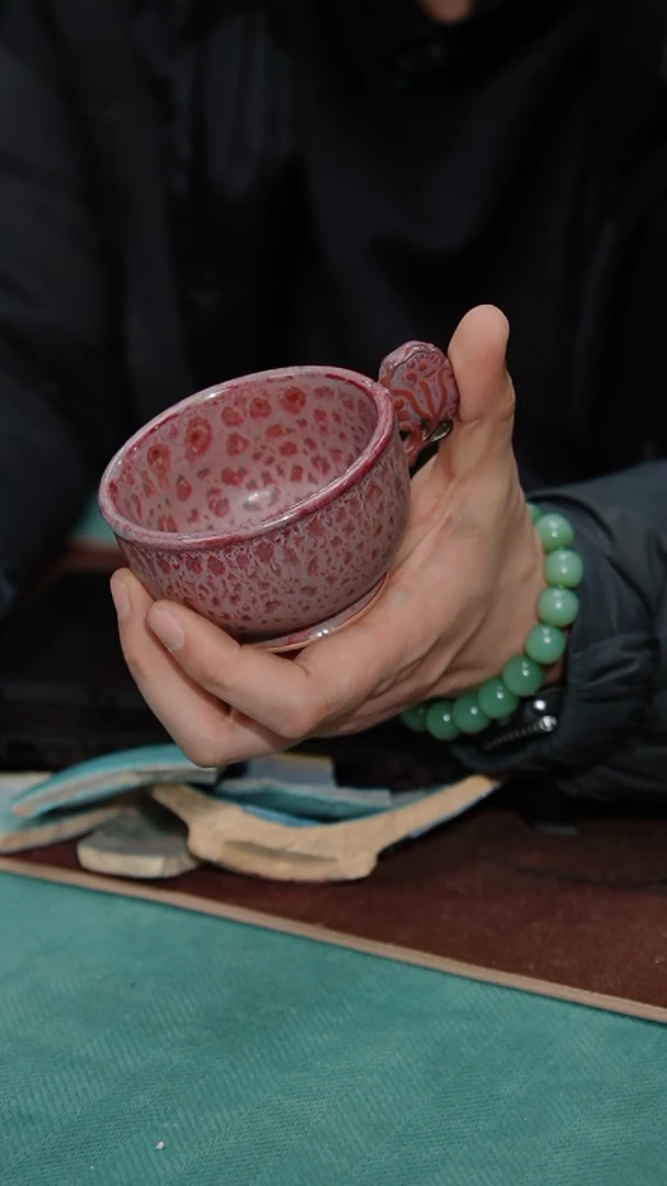 【闪购商品】19-1任英歌手签杯炭烧+老瓷片（随机）