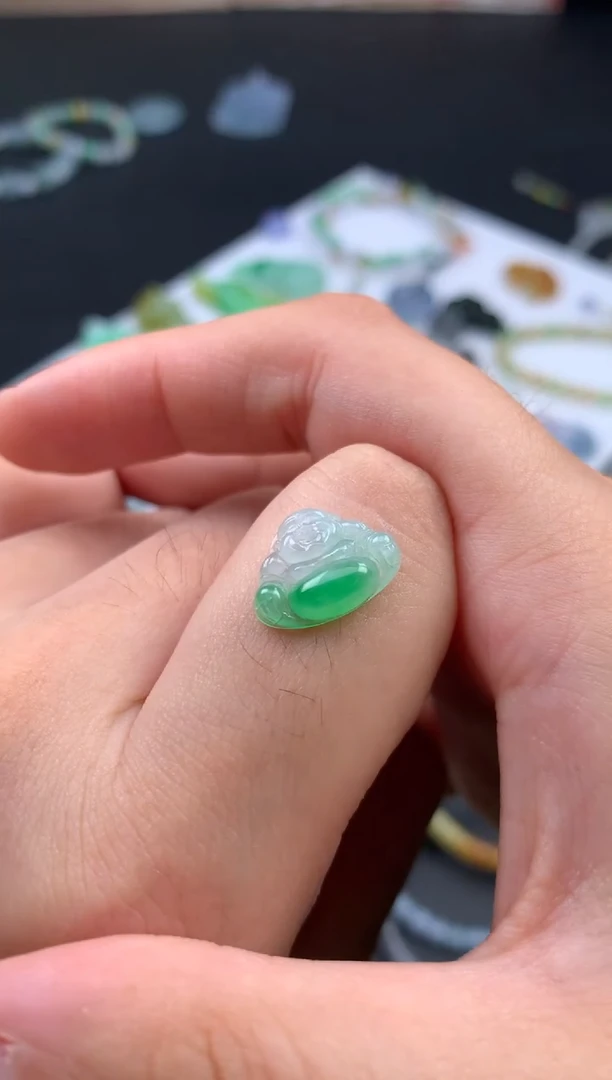 未镶嵌定制翡翠翡翠