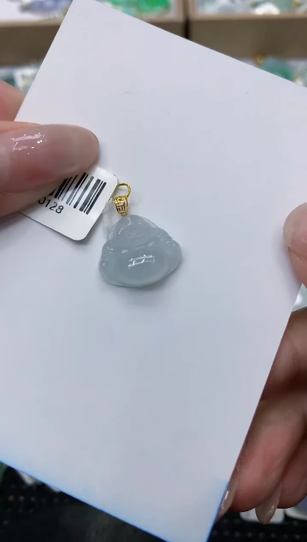 翡翠18K金镶嵌颈饰111111111