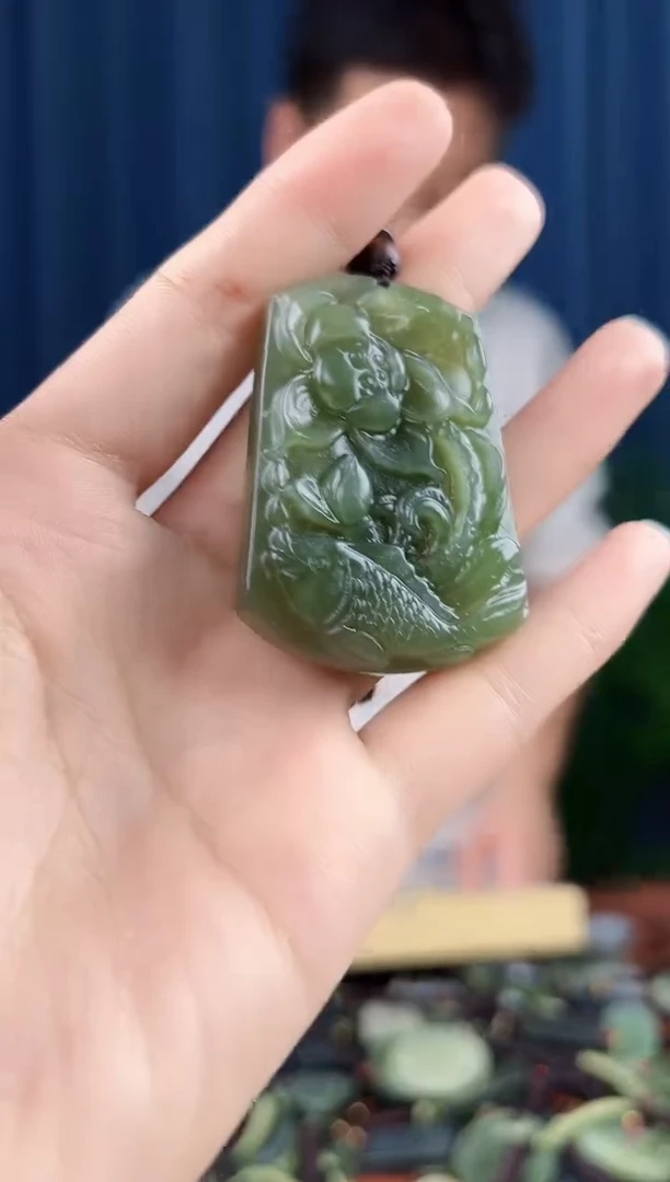未镶嵌和田玉挂件拍一发一，